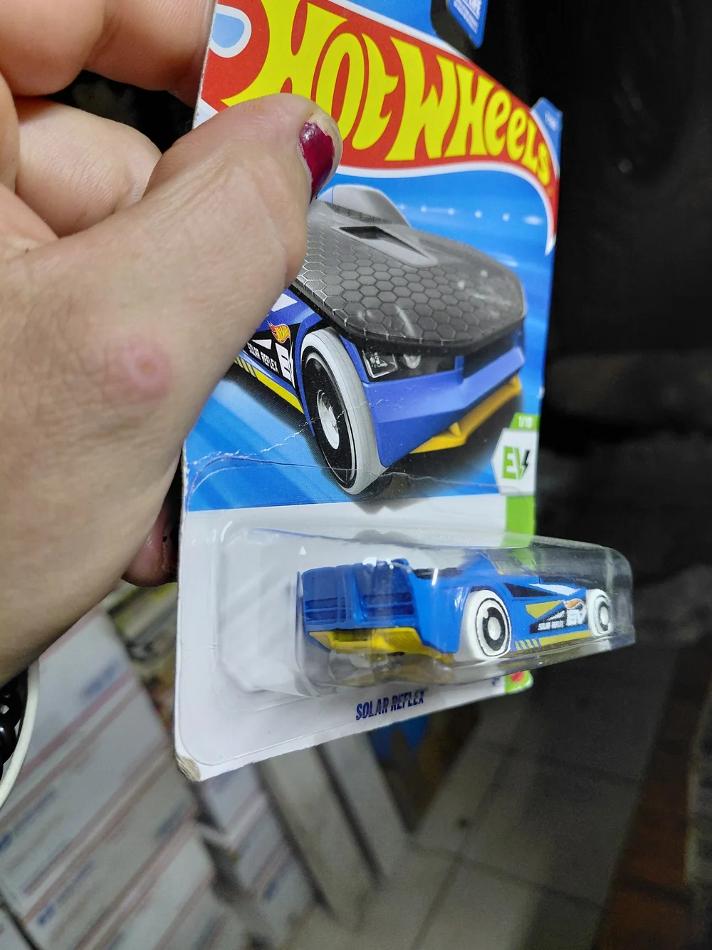 Hot Wheels Solar Reflex (Model JJH85) from the 2026 HW EV series (7/250, 1/10).